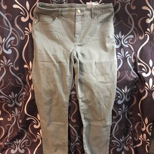 Chico's So Slimming Girlfriend Ankle Jeans 6R Tan